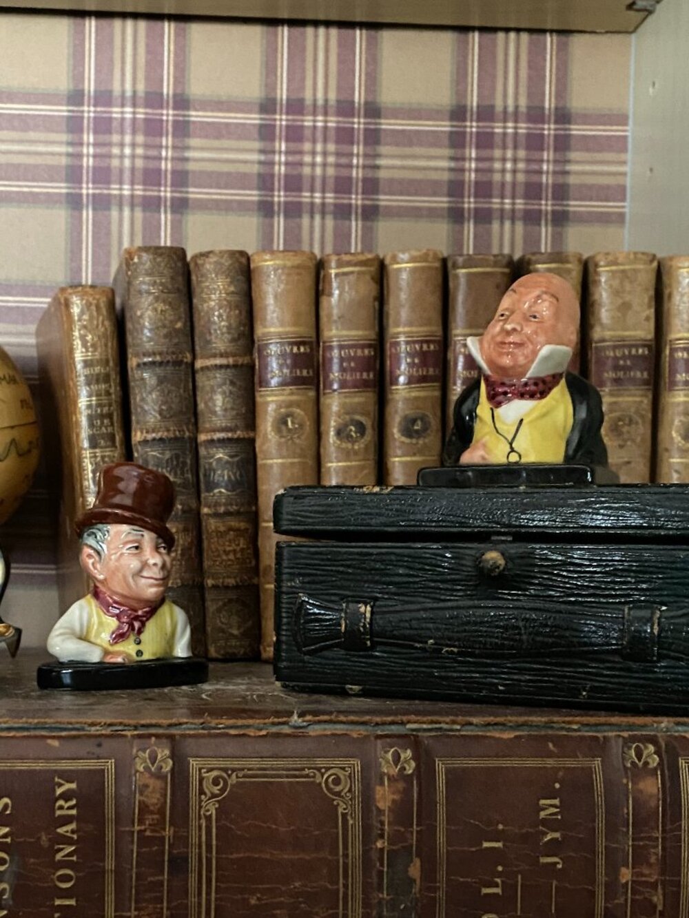 Pair of Vintage Royal Doulton Dicken's Bust Miniatures of Sam Weller & Micawber